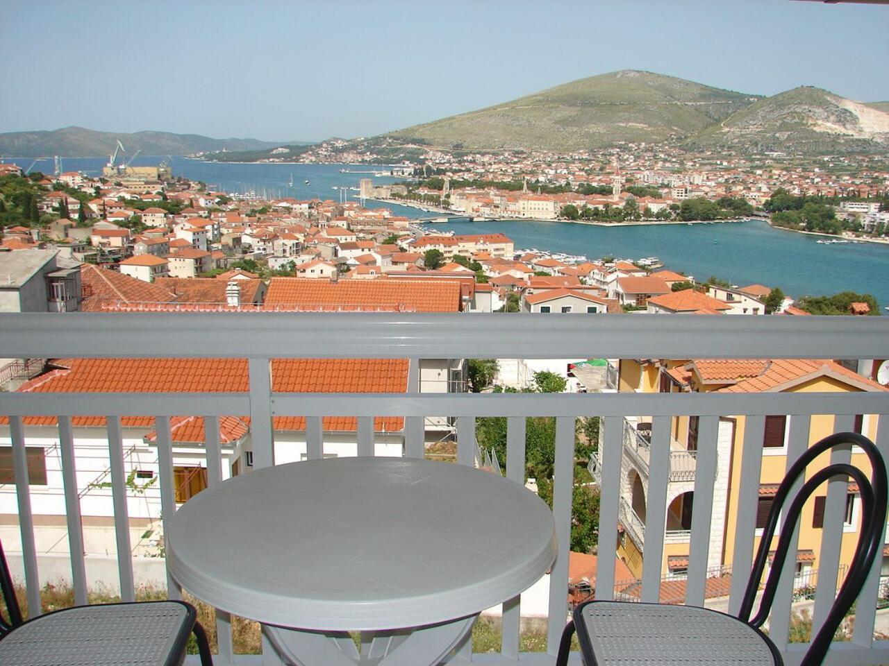 Apartments Mara Trogir Zewnętrze zdjęcie